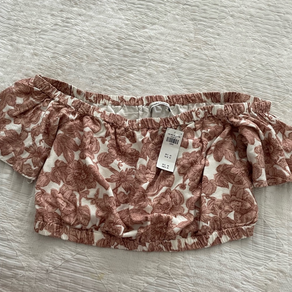 Abercrombie and Fitch cropped shirt - L
